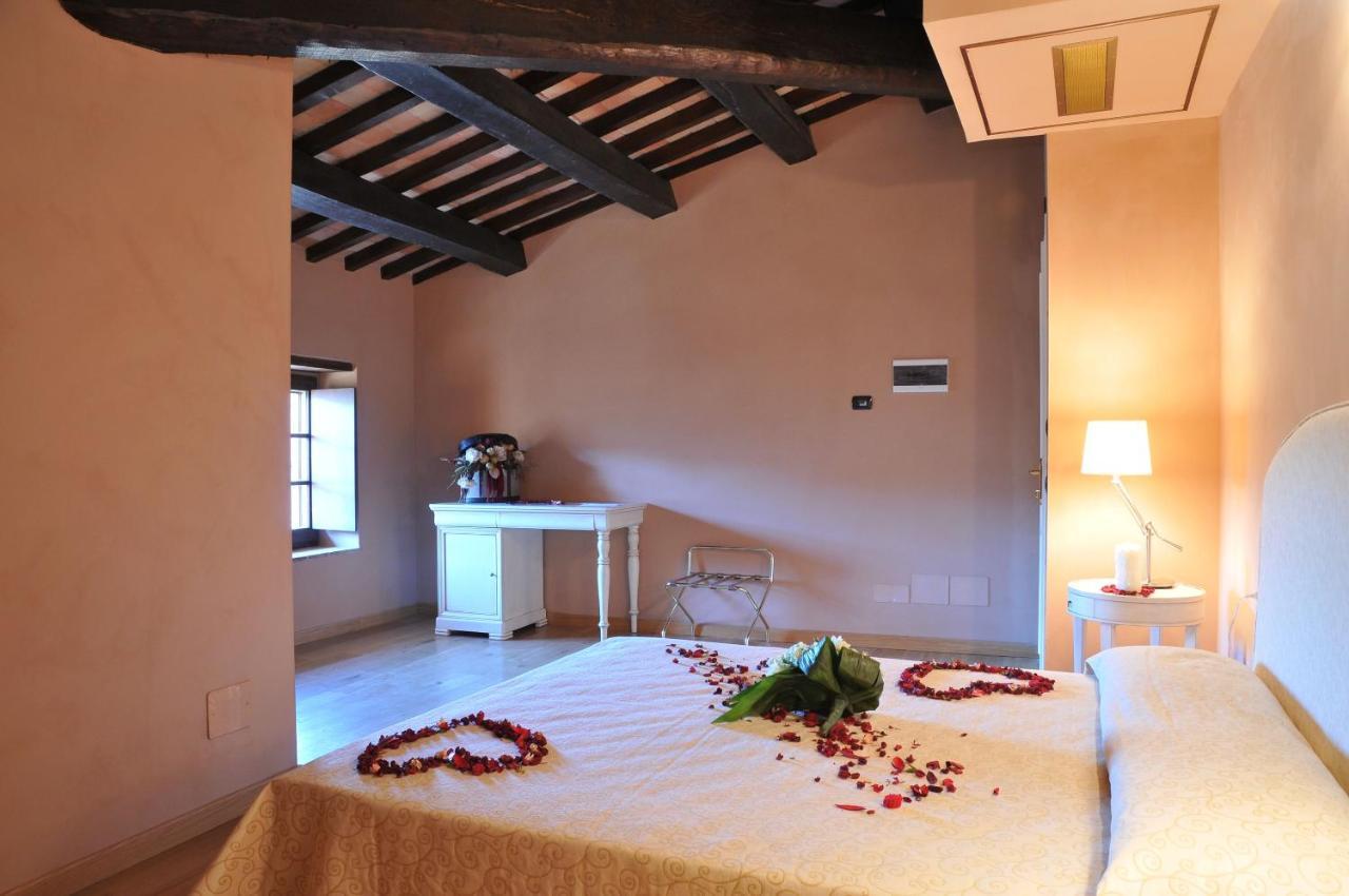 Castello Di Baccaresca Villa Branca Buitenkant foto